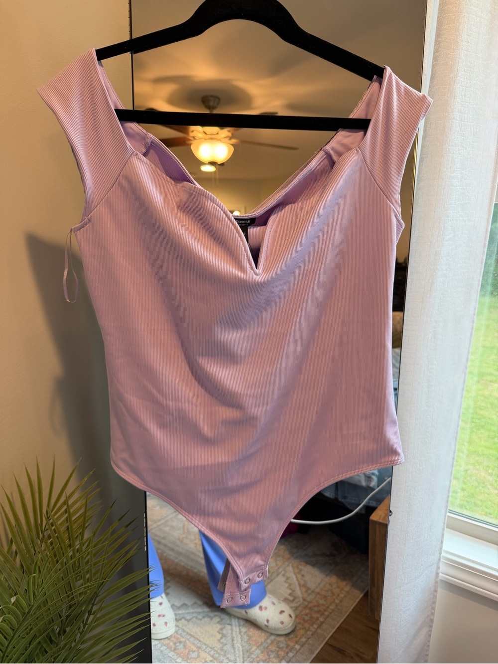 Express Lilac V-Neck Ribbed Bodysuit